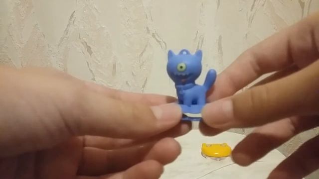 Распаковка киндер сюрпризов из серии Ugly Dolls первая часть. смотреть онлайн