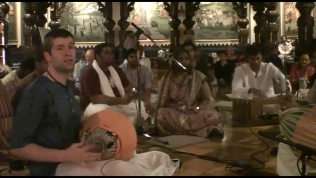 NY Eve Bhajan - Nila Madhava dasi - Sandhya Arati - 4/21 смотреть онлайн
