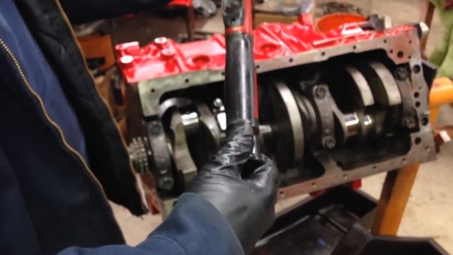 305 GMC V6 REBUILD PART 5 смотреть онлайн