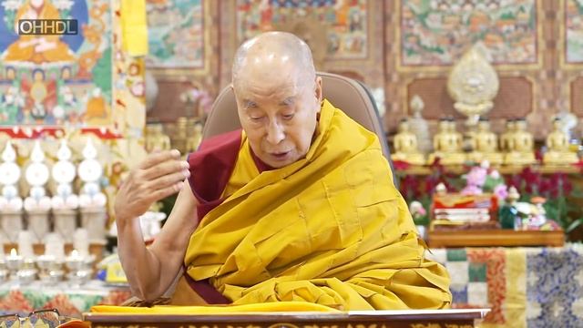Далай-лама. Учение по «Трем основам пути» и «Краткому ламриму» смотреть онлайн