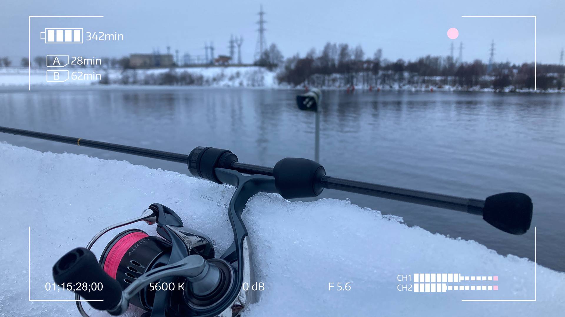 Взял Daiwa, но зачем? Микроджиг уходящего года смотреть онлайн