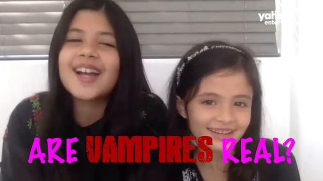 Selena Gomez talks about 'Hotel Transylvania 4' with kid reporters смотреть онлайн