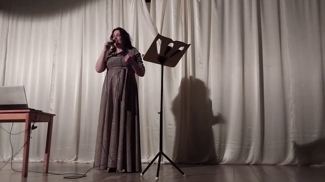 На концерте Ларисы Андреевой в Калужской области. 25 марта 2023 г. смотреть онлайн