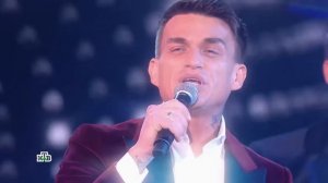 Сергей Лазарев и Влад Топалов - Новый год (шоу "Маска")