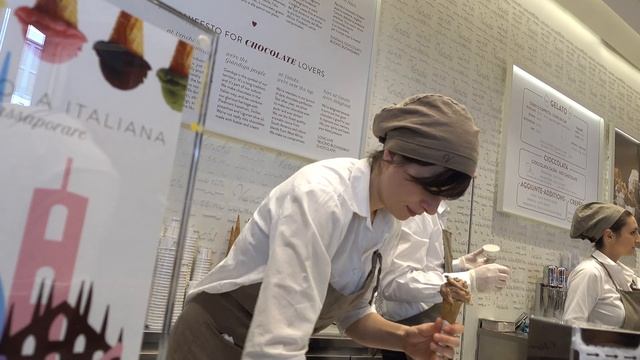 Venchi Gelato, Rome Italy смотреть онлайн