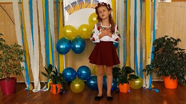 Крецу Дарія - Вірш "Вуличка мого дитинства", Ломовацької Тетяни Богданівни. 💛💙 2021 смотреть онлайн