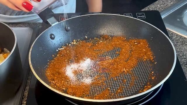 Meet Goulash - Hungarian Meet Goulash Recipe. Paprika Meet Stew смотреть онлайн
