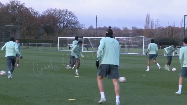 Тоттенхэм Хотспур - тренировка команды смотреть онлайн