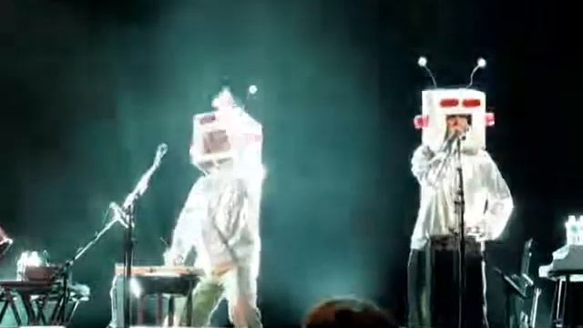 Flight Of The Conchords Too Many Dicks (on The Dancefloor) Partial Philly 4-18-09