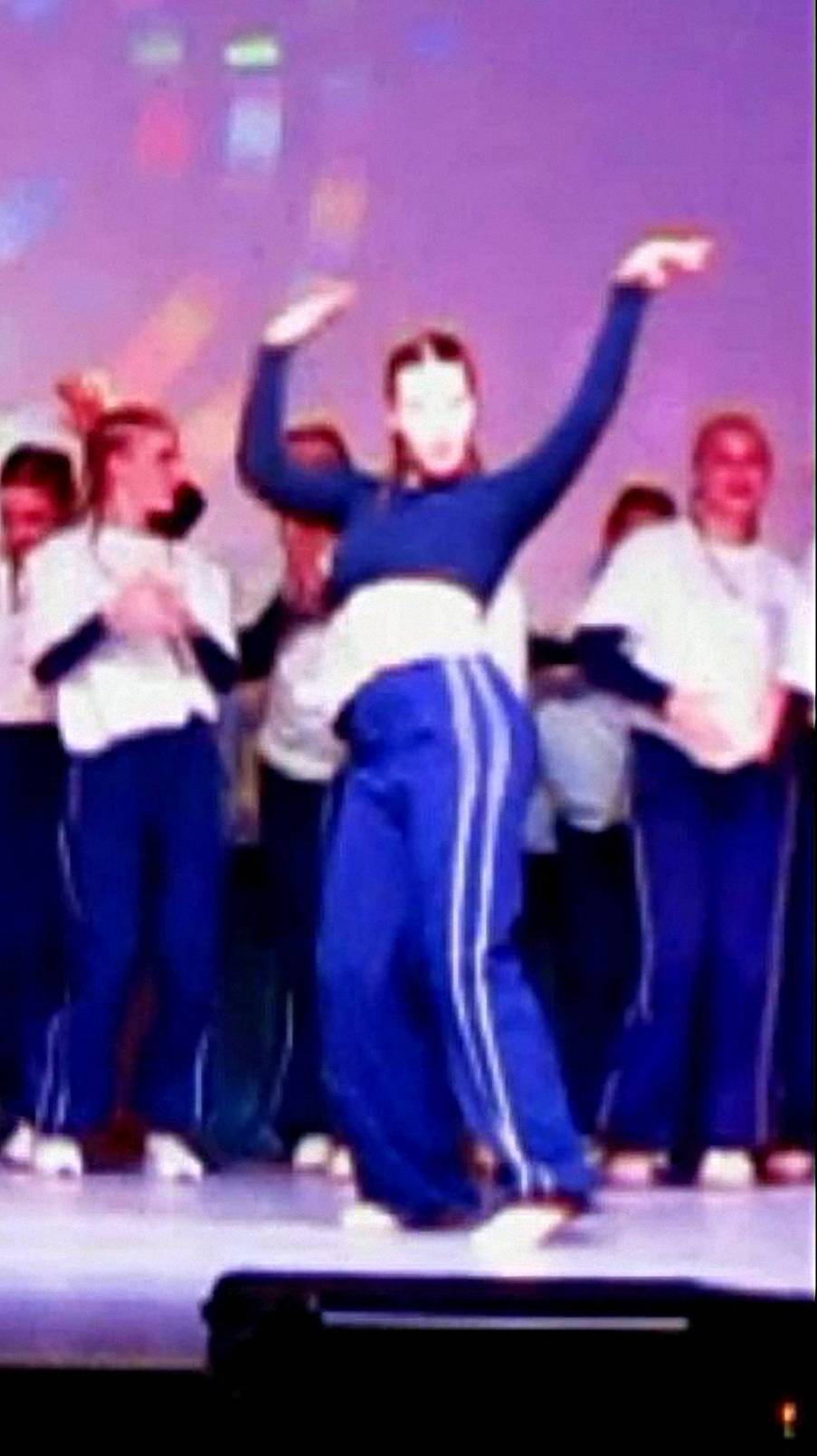 Танцует классно! смотреть онлайн