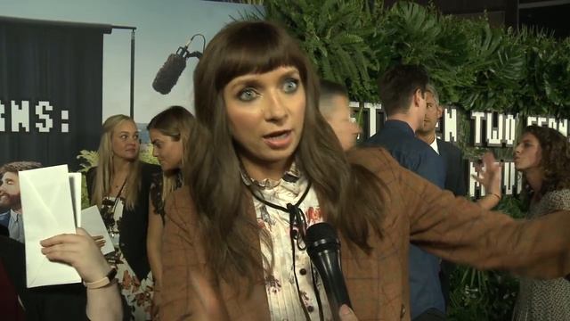 Between Two Ferns Movie: Lauren Lapkus Premiere Official | ScreenSlam