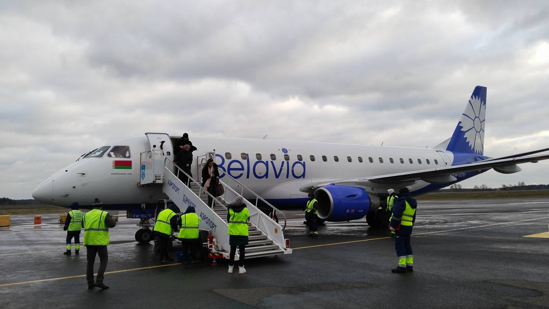 Embraer E175 а/к Белавиа | Рейс Москва (SVO) - Брест смотреть онлайн