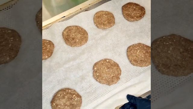 KETO burgers www.baltabiete.lv смотреть онлайн