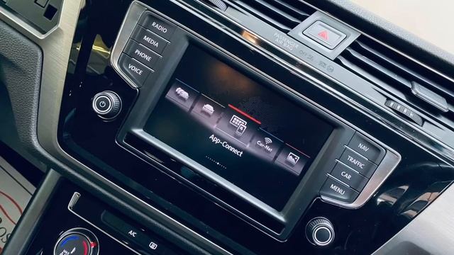VW TOURAN смотреть онлайн