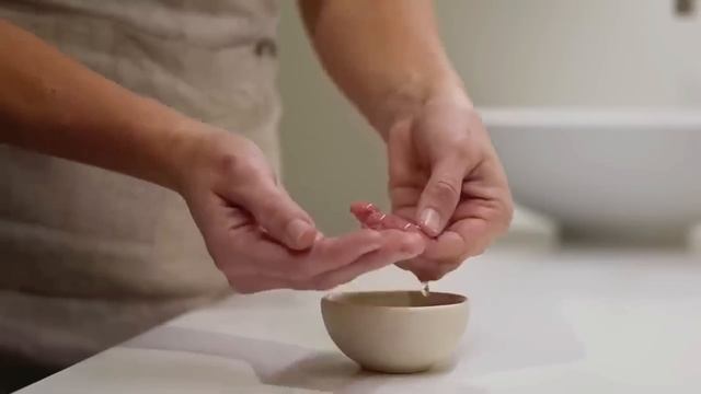 99% людей НЕ ЗНАЮТ Что творит ВАЗЕЛИН. Избавит даже от.... 16 способов применения вазелина смотреть онлайн