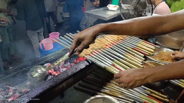 Delicious Kebab Heaven Of India at ₹15/-🤤🍡| Pyare Kebab,Roasted Chicken,Tikka😋🍖| Indian Street Food смотреть онлайн