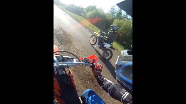 Suzuki DRZ 125 Wheelies смотреть онлайн