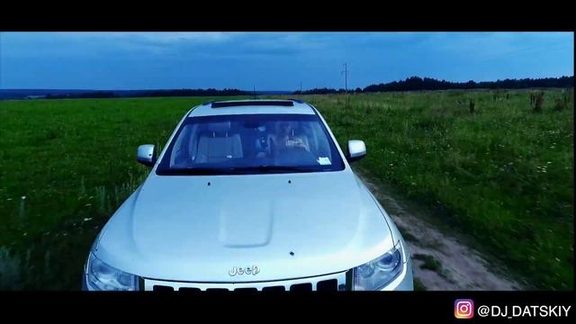 Продаю JEEP Grand Cherokee wk2 5,7L смотреть онлайн