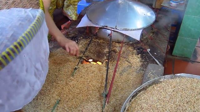 Nem - Vietnamese rice paper (cakes) manufacture. Mekong Delta, Vietnam смотреть онлайн