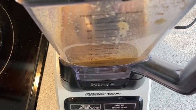 LA MEILLEURE RECETTE DU NUTELLA MAISON: Pâte à tartiner chocolat noisettes facile! Deli Cuisine смотреть онлайн