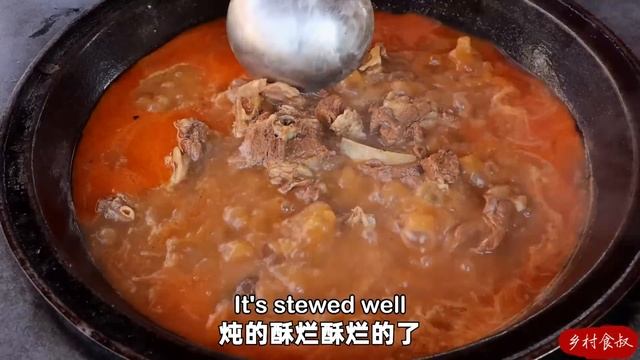Whole Lamb Spine From Neck To Tail Stewed In Huge Pot! One Of My Favorite! | Uncle Rural Gourmet