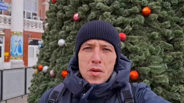 С Наступающим Новым годом! Будем следить за восстановлением городов Северодонецк, Рубежное в 2025! смотреть онлайн