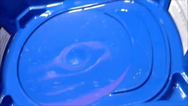 Beyblade Battle: Regulus R3 vs "Shenron" смотреть онлайн