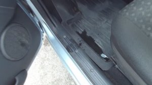 Вода в салоне автомобиля? Откуда и как устранить.