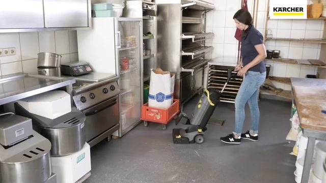 Fregadora y Abrillantadora de pisos Kärcher BR 30/4 C смотреть онлайн