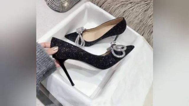 Baland Kablokli Ajoyib Tuflilar