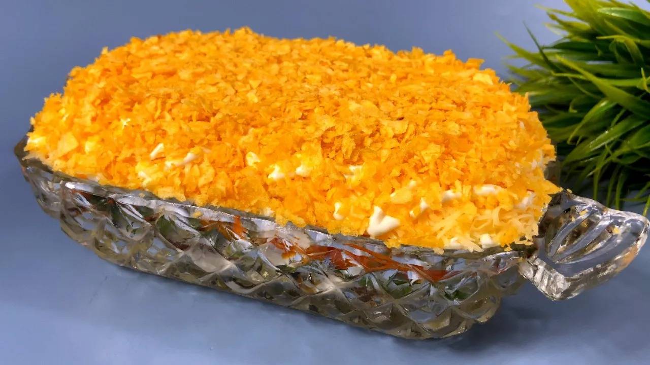 Салат "ЛЮБИМЧИК ПУБЛИКИ" стал еще ВКУСНЕЕ! Его обожают ВСЕ! смотреть онлайн