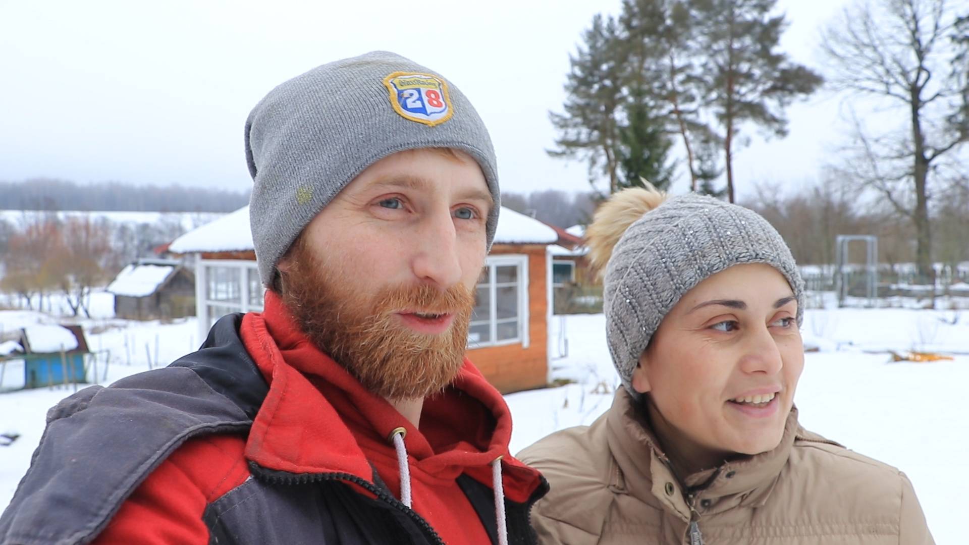 Перед Новым Годом, запаслись эмоциями. Жизнь в деревне (2024) смотреть онлайн