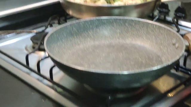 Keto Salmon Steak & Keto Saute| Лосось жареный с овощамi | Saumon panneaux Avec sautée végétaux смотреть онлайн