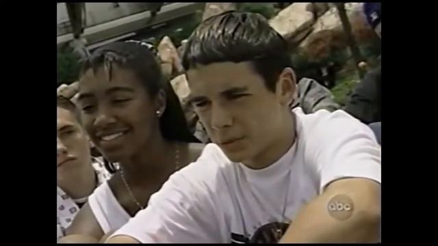 Britney Spears - Sometimes & Baby One More Time (Disney Summer Jam Concert 1999) смотреть онлайн