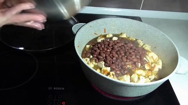 An excellent dish!Chicken fillet with beans!😋Превосходное блюдо!Куриное филе с фасолью в томате!😋 смотреть онлайн