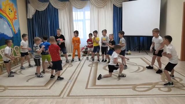 03.03.2022.💖Мальчики Ст-Подг гр танцуют 👌 "Крутые пацаны" шоу группа "ДаКи". смотреть онлайн