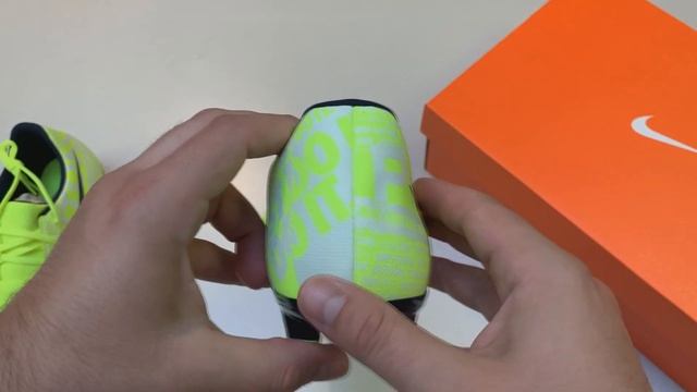 Nike Phantom Venom Academy FG New Lights - Volt/Obsidian смотреть онлайн