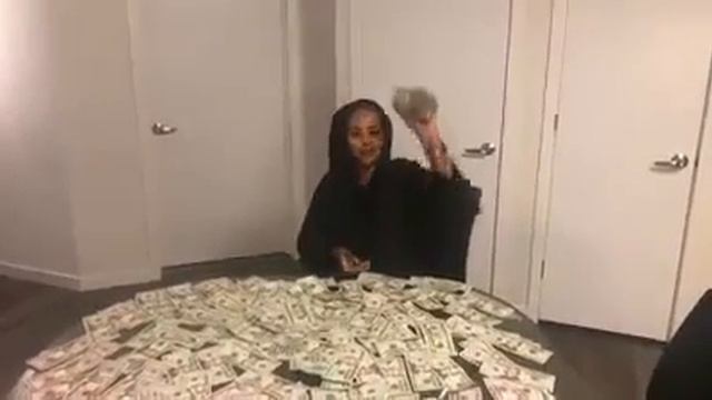 fanaanada Xaliimo Gobeed oo Fariin hawada usoo marisay Duqbilow Tirina Qaaraankee смотреть онлайн