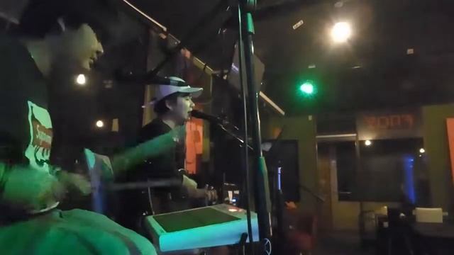 ร (W8) Gene Kasidit (Cover) @ ZONE смотреть онлайн