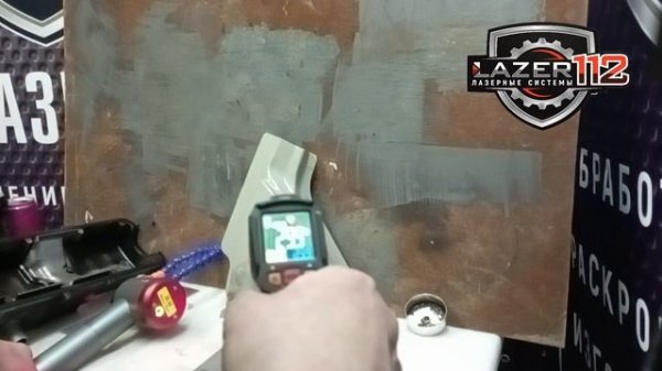 Очистка лазером с импульсным источником 200 ват различных цветов и деталей