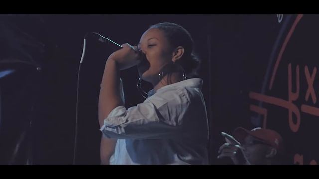 Hitman Donnie - Music High feat. Yella B