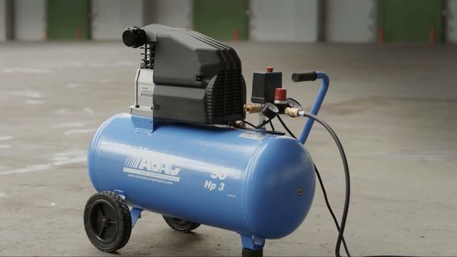 Mobilní kompresor L20-1,5-50CM смотреть онлайн