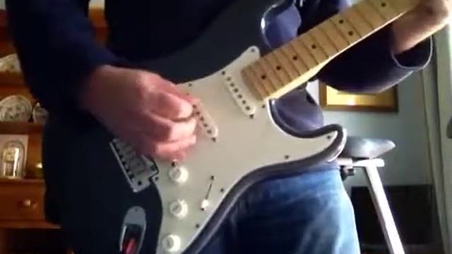 Fender American Strat 2007, line 6 M5, Boss RC30, Roland Micro Cube смотреть онлайн