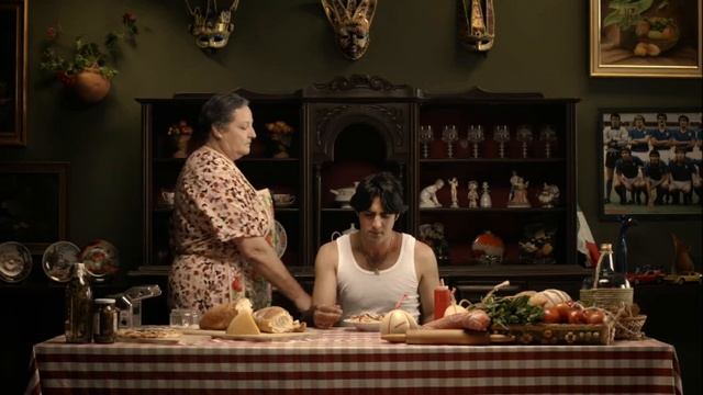 None un vero italiano / Ketchup смотреть онлайн