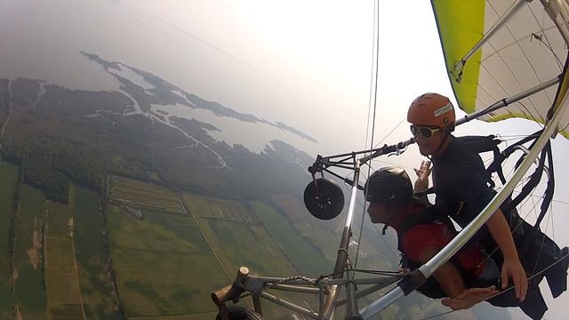 TJ Goes Tandem Hang Gliding with Kitty Hawk Kites in the Outer Banks смотреть онлайн