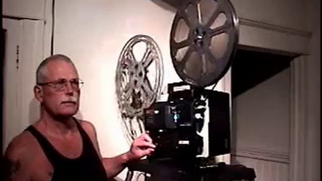 Elmo 16CL Xenon Deluxe 16mm Sound Projector