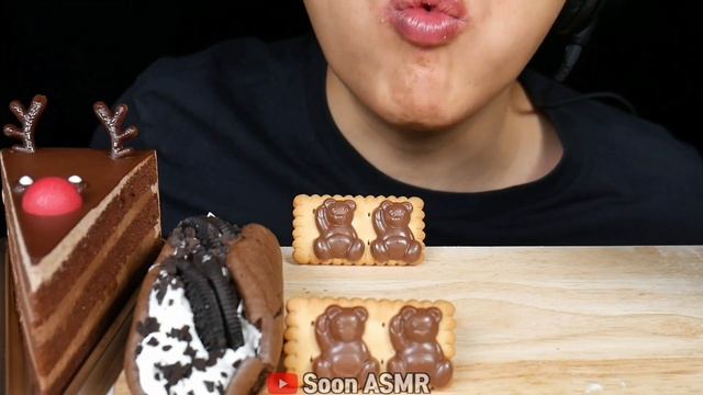 ASMR CHOCOLATE PARTY *ICE CREAM, MINI BEAR CHOCOLATE, CAKE, OREO OMELETTE 초콜릿 디저트 먹방 EATING SOUNDS. смотреть онлайн