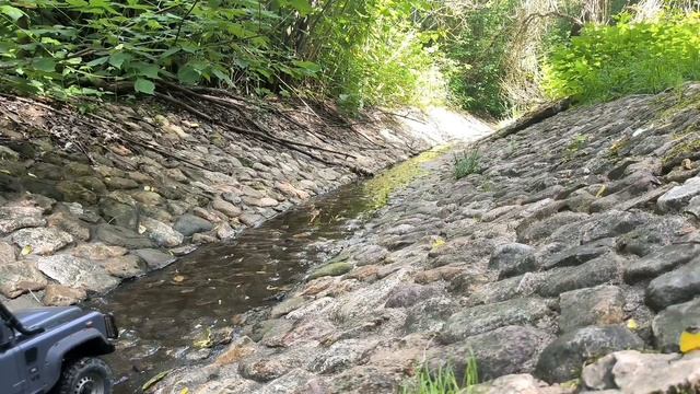 BRX-02 Defender D110. Vagon And Pickup 1/10.