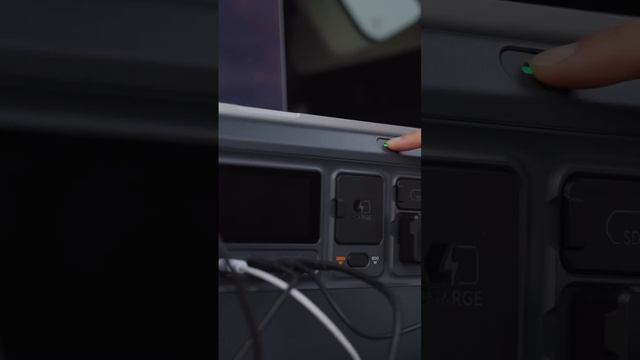 После долгого дня съемок пришло время перезарядиться - DJI Power 1000 поможет вам смотреть онлайн