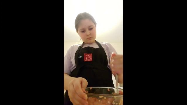 Мясные тефтельки в сметано кетчупном соусе смотреть онлайн